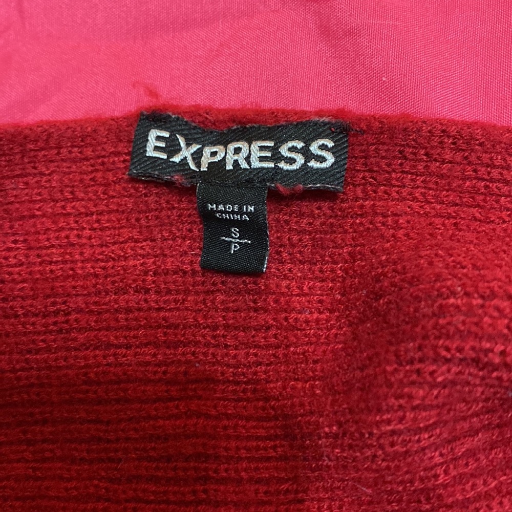 Express red sweater - Picture 4 of 4